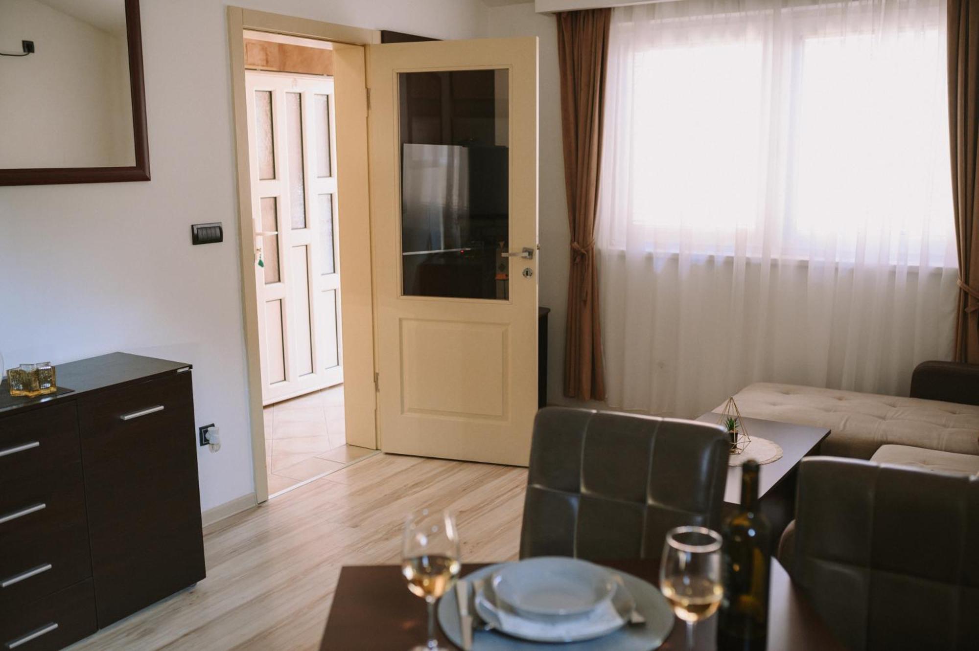 Matino Apartments 3 Valjevo Bilik gambar